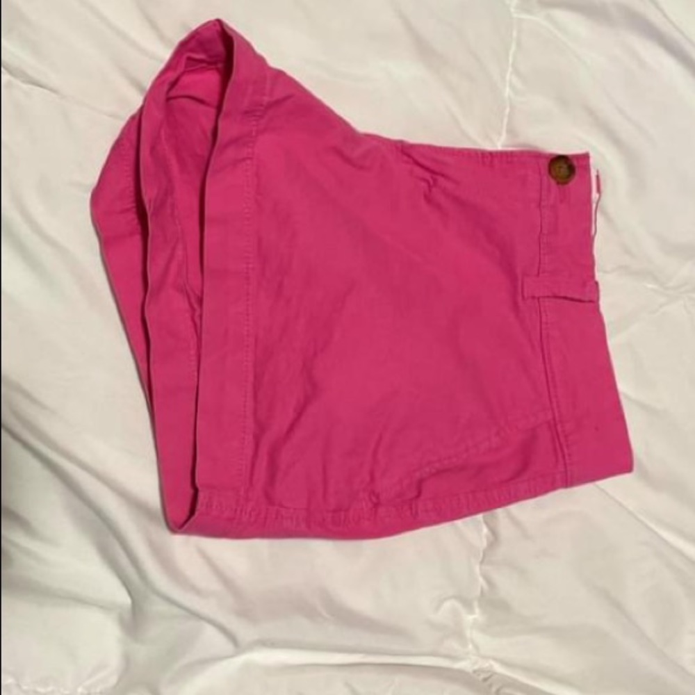 Chino, pink shorts